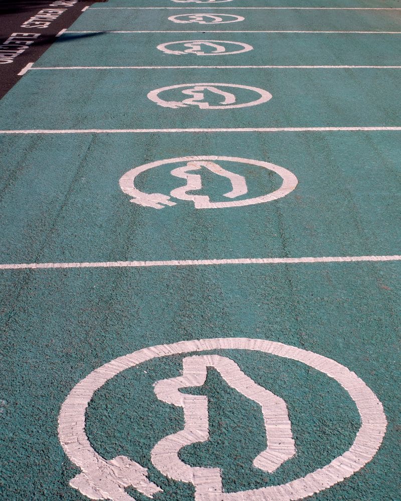 instalación cargador para coche eléctrico en Oviedo