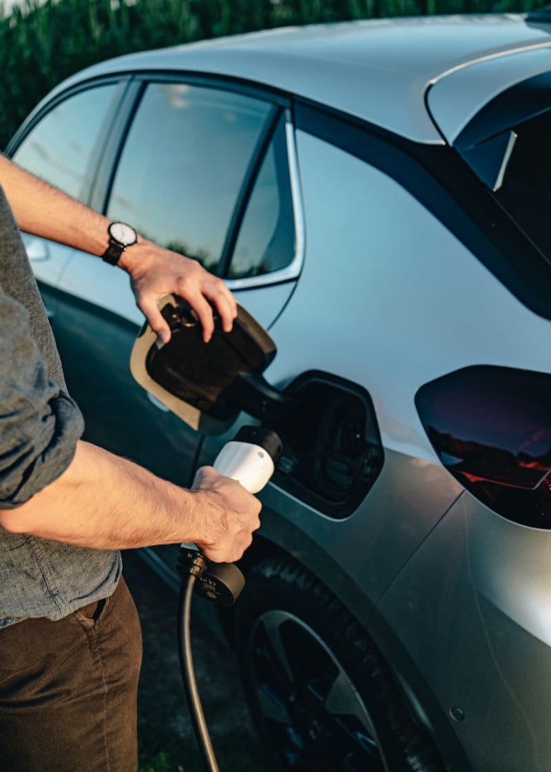 instalación cargador para coche eléctrico en Pola de Siero